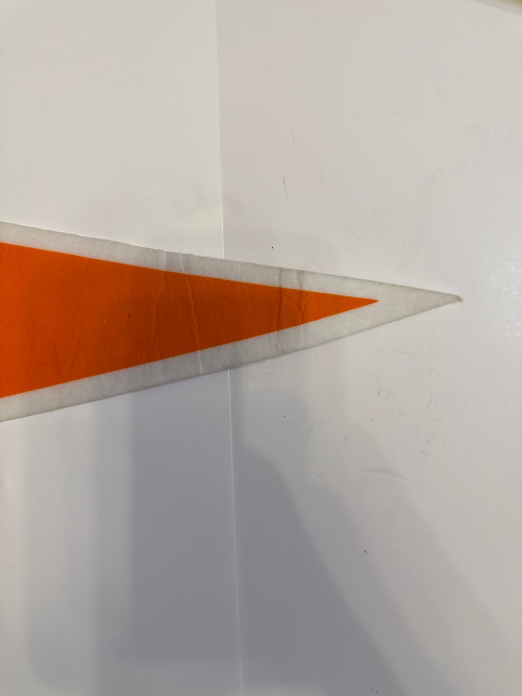 Pennant tip front