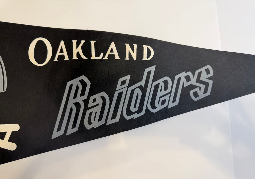 Oakland Raiders lettering close-up