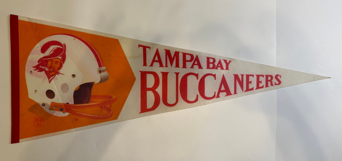Vintage Tampa Bay Buccaneers felt pennant front