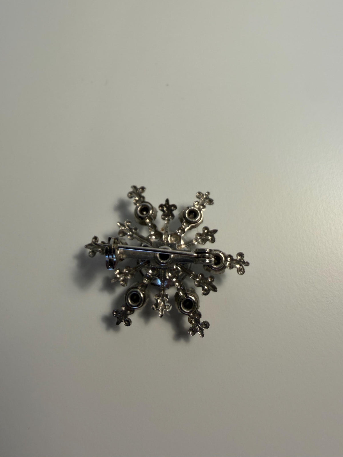 Vintage Blue Cabochon Rhinestone Brooch, Gold Tone Fleur de Lis Starburst Pin